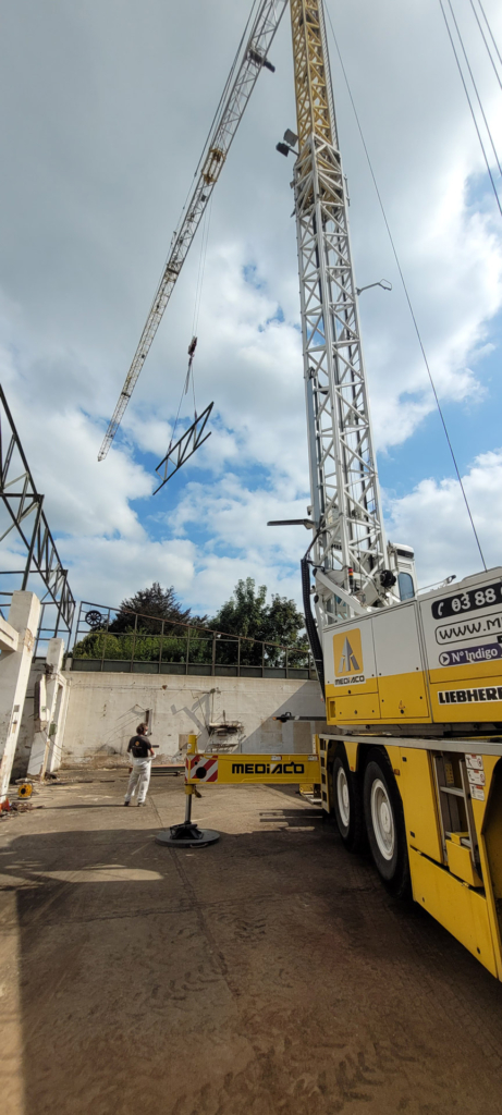 Réemploi de structures métalliques ex-situ dans le cadre de l’opération de démolition du hangar métallique situé à l’arrière de la friche Staat à Bouxwiller (67)