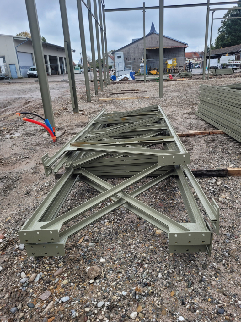 Réemploi de structures métalliques ex-situ dans le cadre de l’opération de démolition du hangar métallique situé à l’arrière de la friche Staat à Bouxwiller (67)