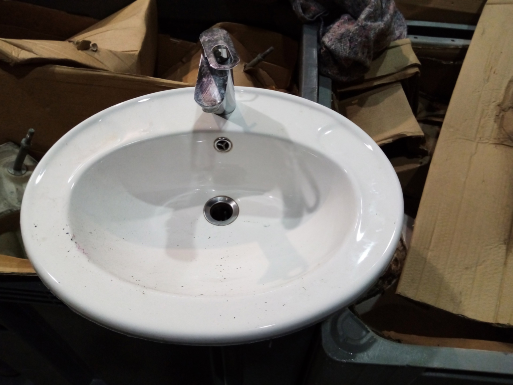 Réemploi ex-situ de sanitaires issus de la déconstruction de trois bâtiments de la Cité Administrative de Colmar (68)